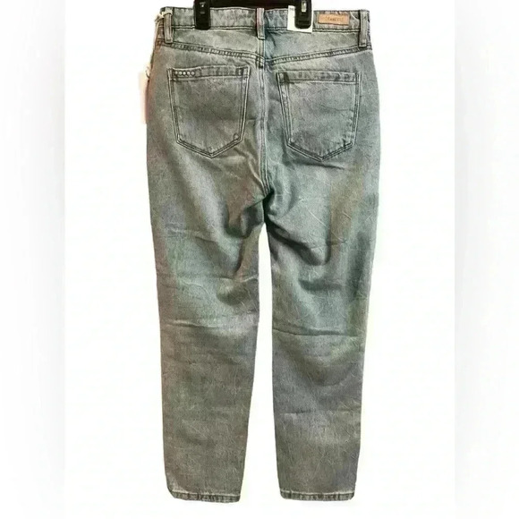 BlankNYC The Madison Crop - Picture 4 of 8